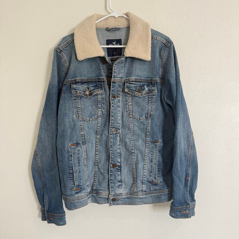 Hollister Men's Sherpa Lined Denim Trucker Jacket Light Wash Blue Size Large